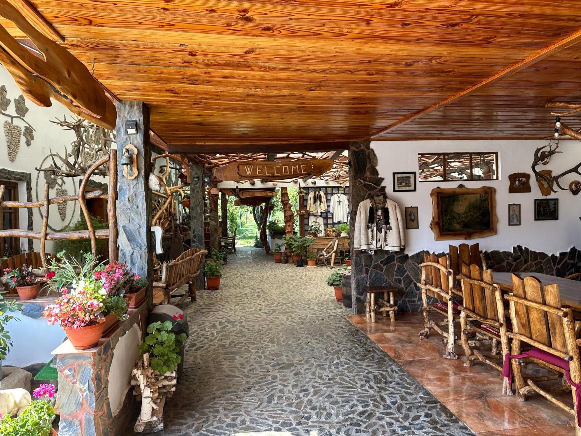 Hotel Casa Vlad Haţeg Exteriér fotografie